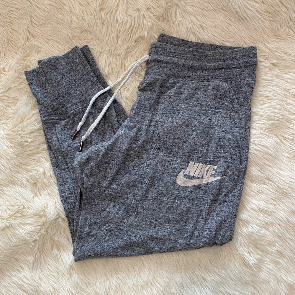 Nike Gray Cropped Jogger